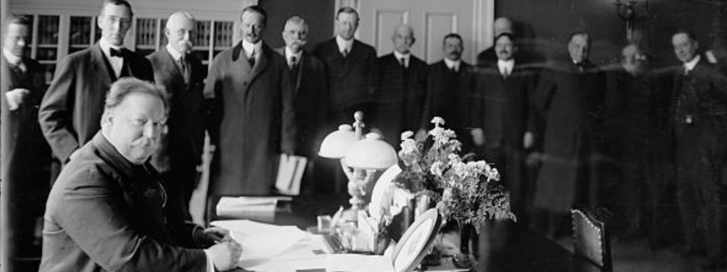 President Taft signs paperwork making New Mexico a state in 1912.
